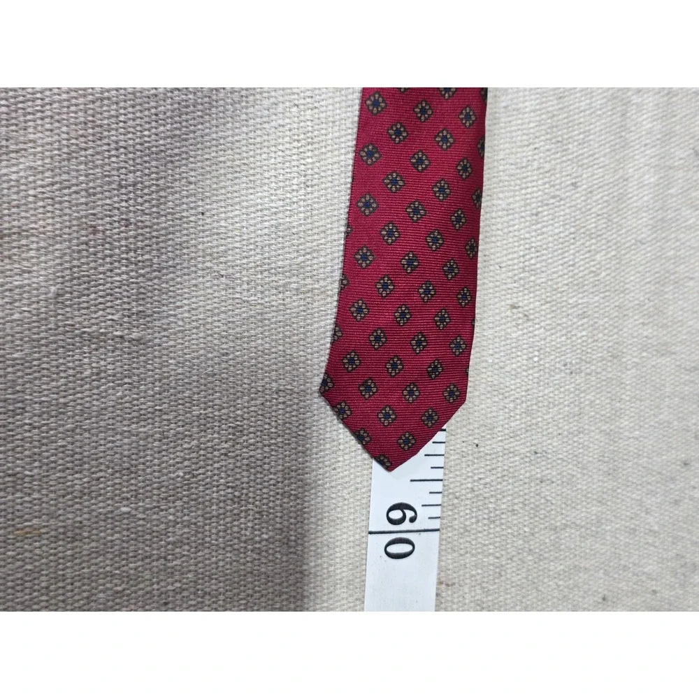Equus Mens Silk Necktie Burgundy Red Geometric Medallion Pattern Classic Tie